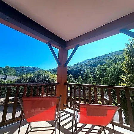 Hotel Aux Gorges Du Dourdou 2*